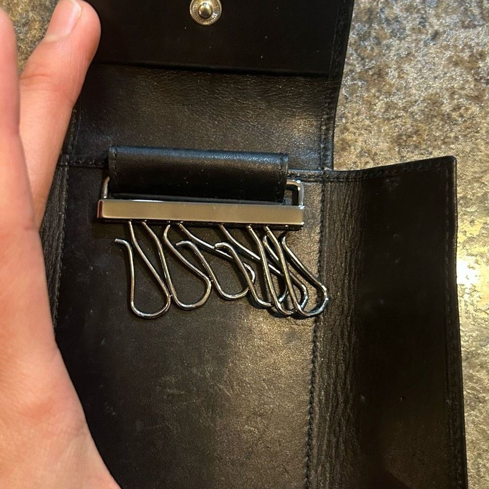 GUCCI Rare Key Case Leather Black - Picture 9 of 16
